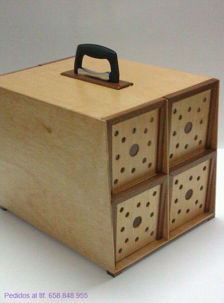 modelo 8 huecos 8 puertas. Precio 75 